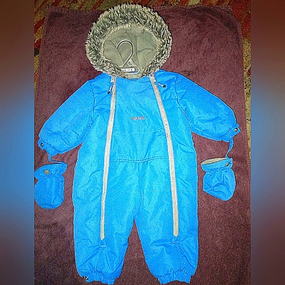 Osh Kosh Snowsuit - Picture 1 of 1